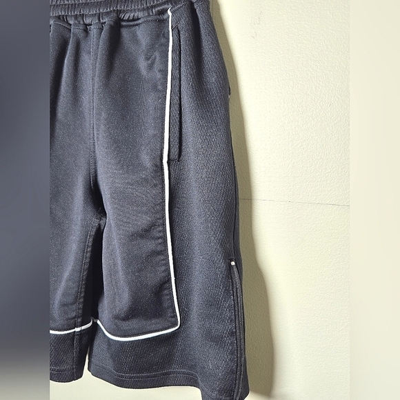 Boys Y2K NBA Zipway Chicago Bulls Basketball Shorts, Size Small - Picture 3 of 6